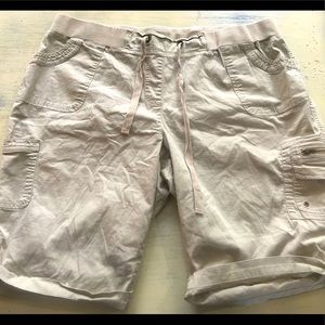 Cato wms plus size shorts with zippered cargo pocket